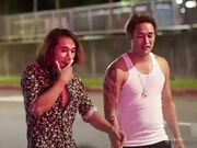 辛尤里 上大夜班被两个客人骚扰