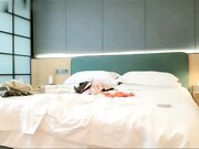 19岁操哭了，太勐了，一秒也不停地高速不间断抽插，暴力打桩！