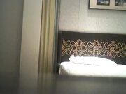 美少妇下班时间偷偷和中年男领导酒店开房 第一次内射她后第二次又口爆她