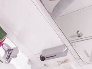 露脸性爱私拍_吃完晚餐还想吃鸡巴就到厕所解决了应该没让朋友等太久