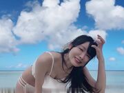 在海风美景民宿里淫荡做爱_温润吸茎挑弄龟头_爆肏鲜嫩无毛白虎_女上位M腿羞耻内射涌出