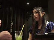 娜美的阴户被最强电动按摩器的刺激破坏了 她开始愉快地撒尿