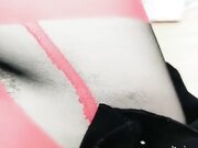 勾搭个屌丝男被带回家暴力强操 小哥大屌很有料啊 爆裂黑丝后入怼着怒操