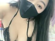 极品完美女神 约操粉丝两炮连操 白嫩爆挺美乳 黑丝床腿 丰满美臀 骑乘浪叫