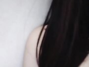 样子淫骚的大二眼镜妹用性用品诱惑憨厚老实的外卖小哥抵挡不住诱惑啪啪