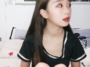 清纯小萝莉新人直播大秀 双人激情口交啪啪