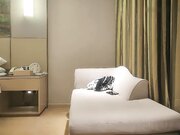 深夜00后甜美嫩妹 完美身材腰细胸大 隔着内裤揉穴摸胸 骑乘抽插猛操晃动大奶子