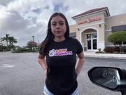 骚逼女友放学后就开始用骚穴来给我工作了我只好内射骚逼以作为报酬