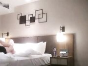 约了个苗条非常骚妹子 骑乘床边大力猛操呻吟娇喘