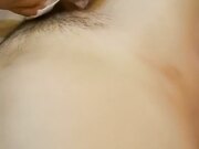 隔壁人妻借洗手间被屌丝男强奸