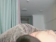 帅气小哥哥与清纯小姐姐的激情互动 舔大屁股吃奶子玩鸡巴 享受小姐姐的口活