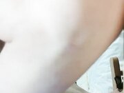 约草良家少妇 撅着屁股给小哥口交大鸡巴让小哥玩逼 大奶子蹭上来给小哥舔乳头