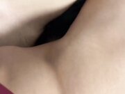 趁着女儿睡觉 迷奸女儿闺蜜