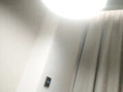 酒店沙发激战气质范性感美女 骚逼玩的淫水直流 在床上刚操完一次把美女累的只喝水