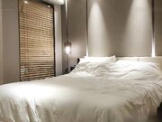 外围眼镜老哥回归 颜值不错肉肉外围妹子 摸两下就出水你好骚啊