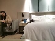 大圈外围换上情趣网袜内衣 淫声不断