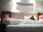 约了个狂野大姐啪啪 穿上黑丝情趣装扣逼一番再开干 骑脸插嘴上位蠕动自己动