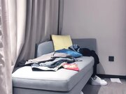 黑衣牛仔长裤微胖妹，穿上黑丝口交，激情啪啪流白浆