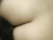 姐姐趴在我床上 只能拿着跳蛋玩 想插就不能插