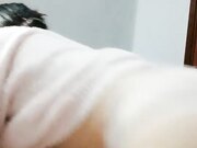 漂亮大眼睛萌妹小辣椒有奶水么么哒 我来按摩男友的小鸡鸡了