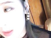 穿著情趣網衣短裙現場直播漏逼小秀