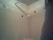 偷拍到的女友閨蜜衛生間沐浴洗澡