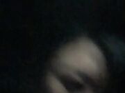 丰满身材尖尖奶头少妇户外双人车震 夜晚车后座啪啪翘着大白屁股上下套弄