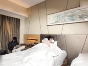 父亲的救赎 乱伦恋父 恋爱受伤的女儿在爸爸的胯下找到依靠