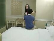 前几天刚操过的KTV漂亮点歌公主 趁她休息约到宾馆啪啪 身材匀称性感