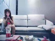 仲达寻花赵总约网红外围妹 妹纸太骚来劲加钟继续 蹲着埋头深喉口交