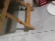 凌晨两点去接喝醉的妹妹回家，一到家妹妹就脱光准备洗澡，谁料哥哥竟躲起来偷看，随后趁着妹妹酒醉强上无套内射