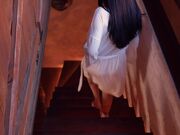 性感的荡妇抓住劫匪并狠狠地操了他抽插到浑身抽搐高潮