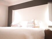 约了个高颜值性感苗条妹子 舔奶调情口交上位骑乘自己动猛操呻吟