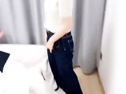 白丝露脸心悦颜值小妹发骚诱惑狼友，揉奶玩逼好姐妹帮忙道具抽插蹂躏，给大哥撸鸡巴吃奶