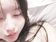 好舔的大奶美女跟大哥开房啪啪直播给狼友看 互动撩骚喂大哥吃奶子