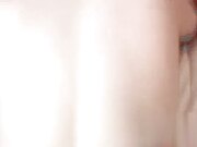 大屁股黑发不在安全期的继侄女与继叔叔谈论口交和乱伦性交游戏