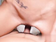 两个放荡的骚货与色情明星相亲性爱操逼约会