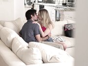 骚逼姐妹系列两个骚逼看看谁才是最好的鸡巴拥有者的最佳人选