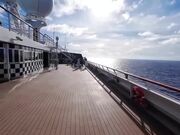 奢华邮轮旅游和离异大叔的恋情船上第一次遇到就被大叔各种体位猛操射一次还不够