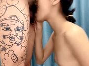 风骚小妹伺候纹身小哥激情啪啪 跟狼友撩骚互动听指挥