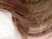 为了苹果手机小姨子身穿性感护士装白网袜勾引姐夫做爱镜前缠绵精液射满酥胸