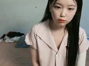 呆萌新人小妹妹 精瘦小男友在家操逼 扶着屁股一顿操 紧致粉嫩小穴