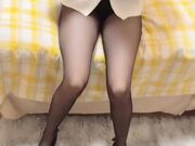 漂亮黑丝伪娘美眉 身材苗条小娇乳稀毛小鲍鱼 被大哥无套输出 娇喘不停