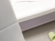 没想到哥哥反手掏出鸡巴给妹妹“打针”哥哥一时分不清妹妹是发烧还是发骚！