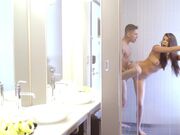 兄弟的鸡巴我非常喜欢 因为它在玩弄我的阴蒂