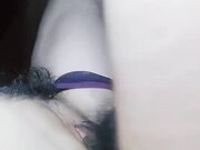 抠她骚穴淫水多多，大鸡巴无套插入多体位爆草高潮不断刺激，浪叫呻吟不止