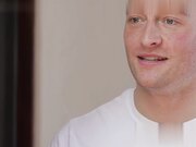 色情按摩滑溜溜的抽插骚逼在最放松的时候让骚逼高潮