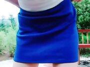 少妇身材娇小 大白天来到户外撅着屁屁被小哥无套猛怼 紧张刺激 最后口爆