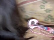 接头搭讪黑发女孩录制色情视频 而一个帅哥操翻了她们紧致的阴户