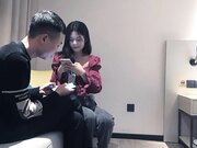 探花黄先生上场甜美妹子没想到是这么骚的人